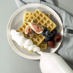 Flødeskumspisker Med Sprøjte