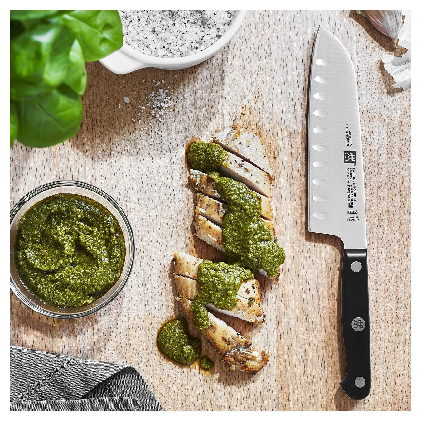 Zwilling Santokukniv 14 Cm, Grantonskær 3 Zwilling Santokukniv 14 Cm, Grantonskær - Billede 2